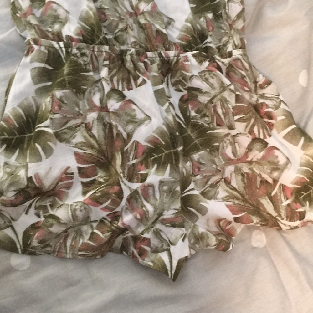 romper - Picture 2 of 5